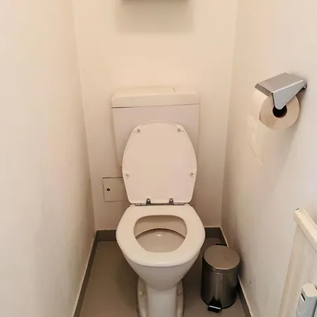 Zentral & Im Gruenen, Moderne Balkonwohnung Nahe Wien Apartament Stockerau